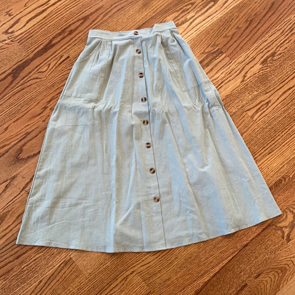 Green, Midi button skirt